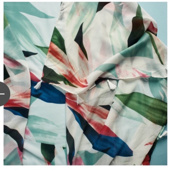 Subtle Luxury Birds of Paradise Pareo Sarong NWT - Picture 11 of 13